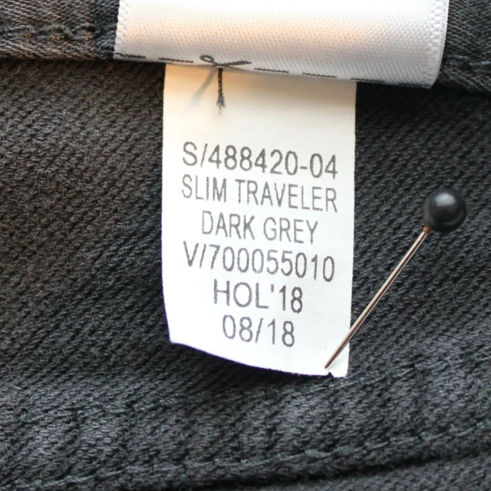 Traveler Jeans from Banana Republic - Picture 7 of 8